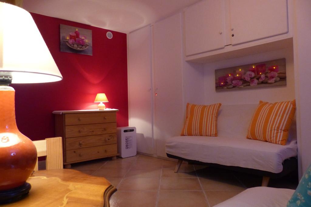 La Flore De Lys, Cottage Ideal Pour 2 Adultes Et 2 Enfants Saint-Jouin-Bruneval Εξωτερικό φωτογραφία